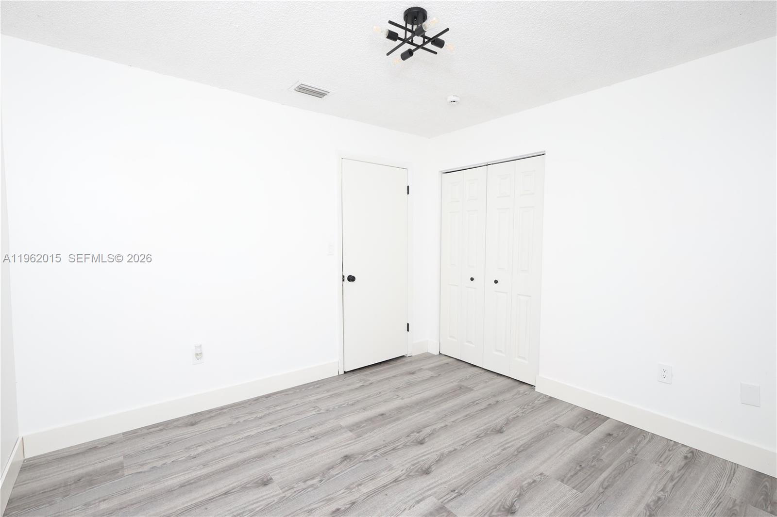 JORDAN COMMONS - Residential