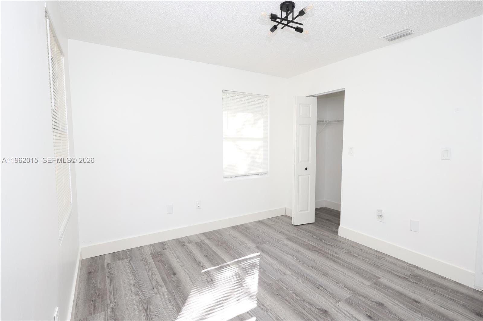 JORDAN COMMONS - Residential