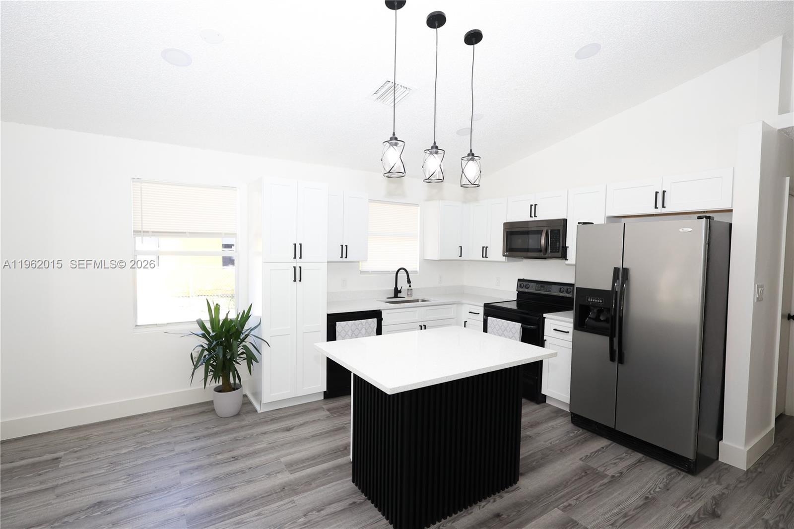 JORDAN COMMONS - Residential