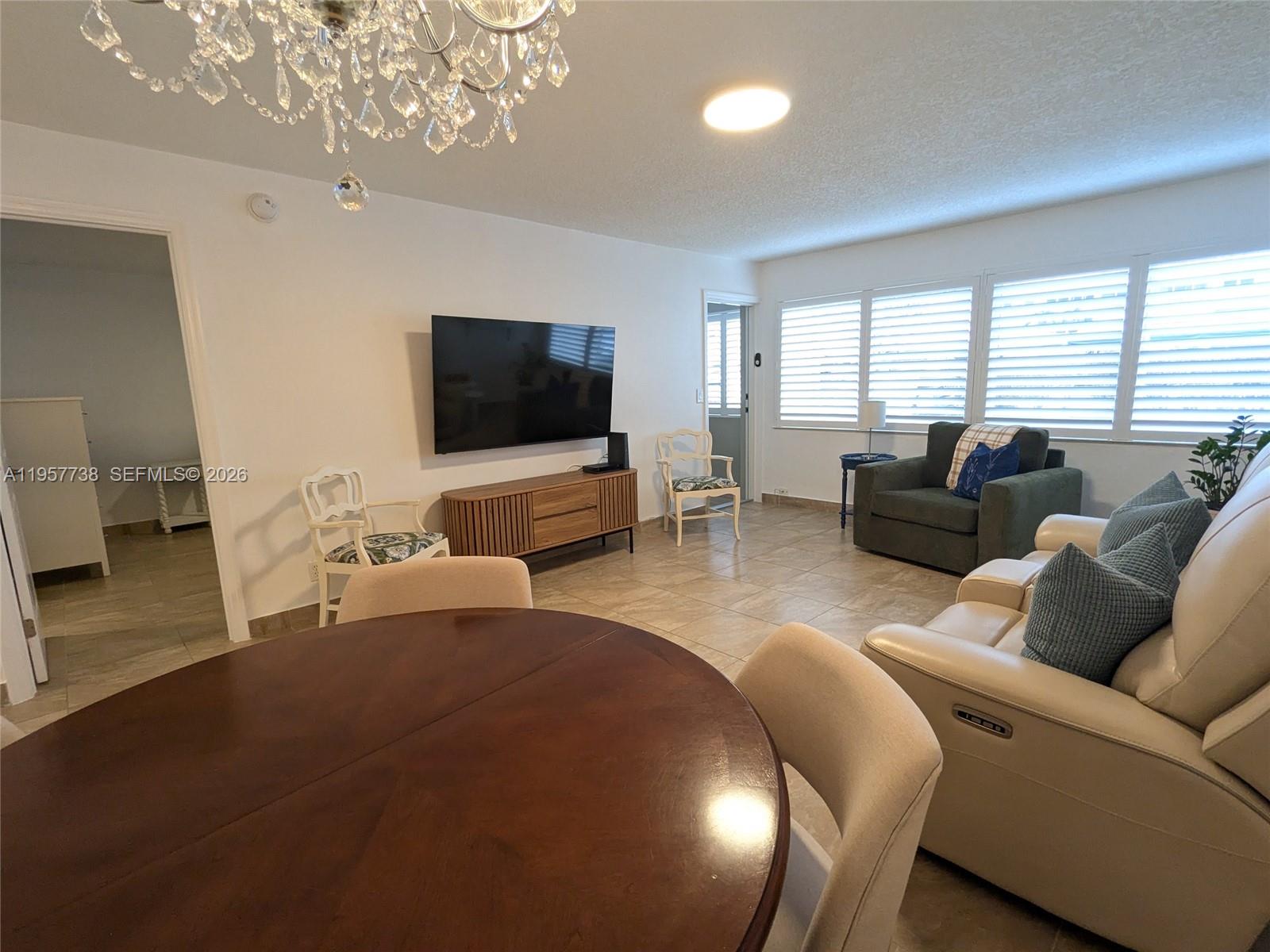 THIRD GULFSTREAM GARDEN - Residential Lease