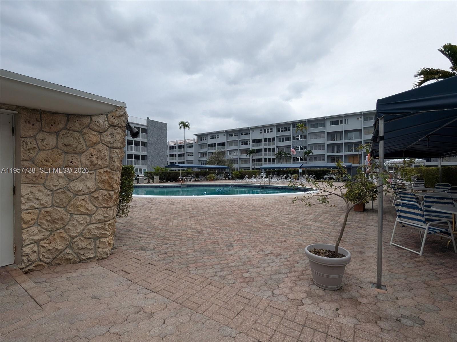 THIRD GULFSTREAM GARDEN - Residential Lease