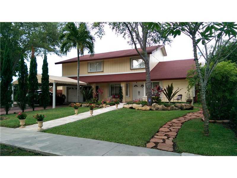 Best 2-story pool home in Lindgren East, located on a cul-de-sac. This home features a large master suite with 2 walk-in closets, 3 other bedrooms + 1 bath upstairs, bonus loft/media room, separate formal living and dining rooms, fireplace area, HUGE brea kfast area, HUGE family room, HUGE laundry room. Bathrooms and kitchen have been updated + brand new appliances. Pool resurfaced, home has accordian shutters. Great parking, including 2 car garage and 2 car canopy. NEST a/c equipment with smartlock.