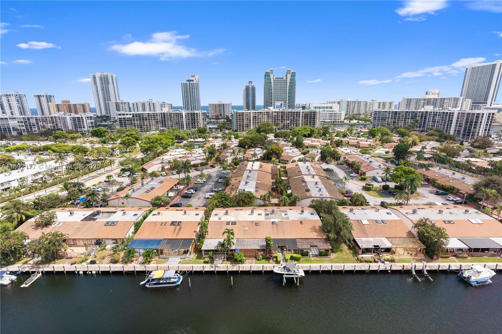 OLYMPUS CONDO PHASE - Residential