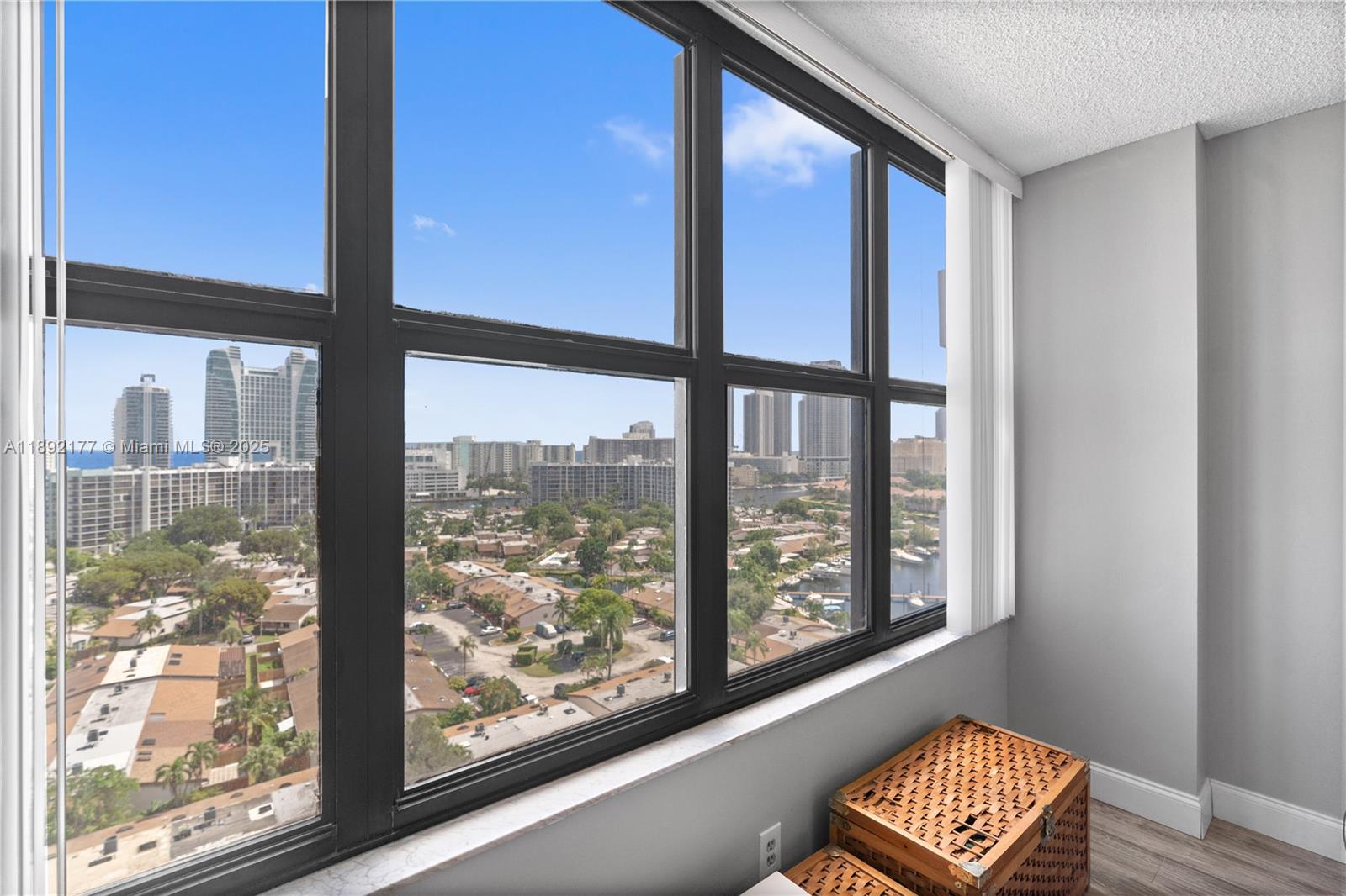 OLYMPUS CONDO PHASE - Residential