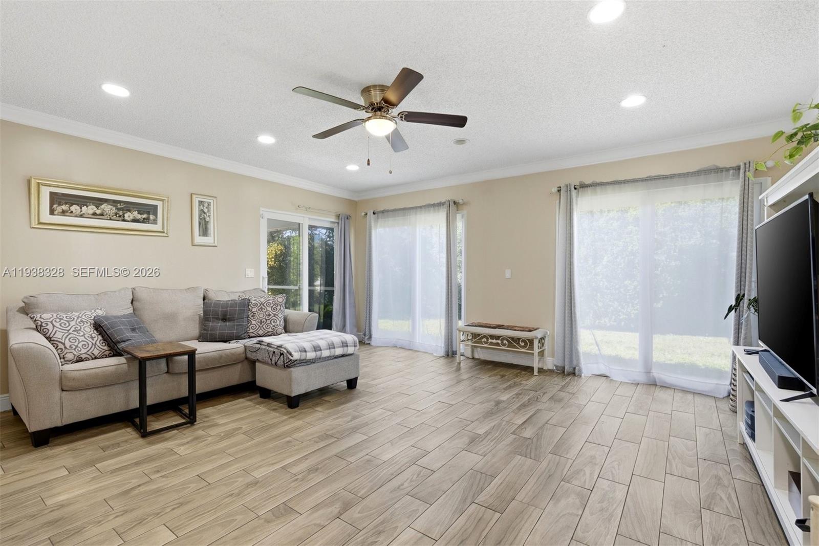 MAINLANDS OF TAMARAC LAKE - Residential