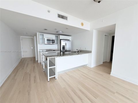 185 SW 7th St 3304 Miami FL 33130