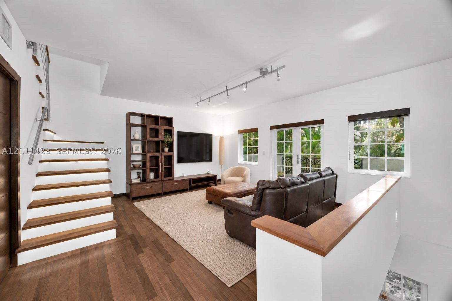 261 Navarre Ave A-3
