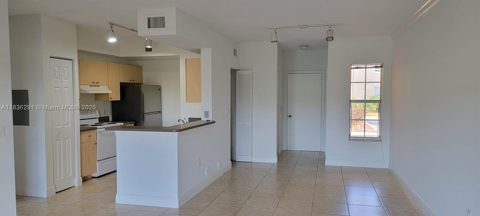 AVENTINE AT MIRAMAR CONDO - Residential