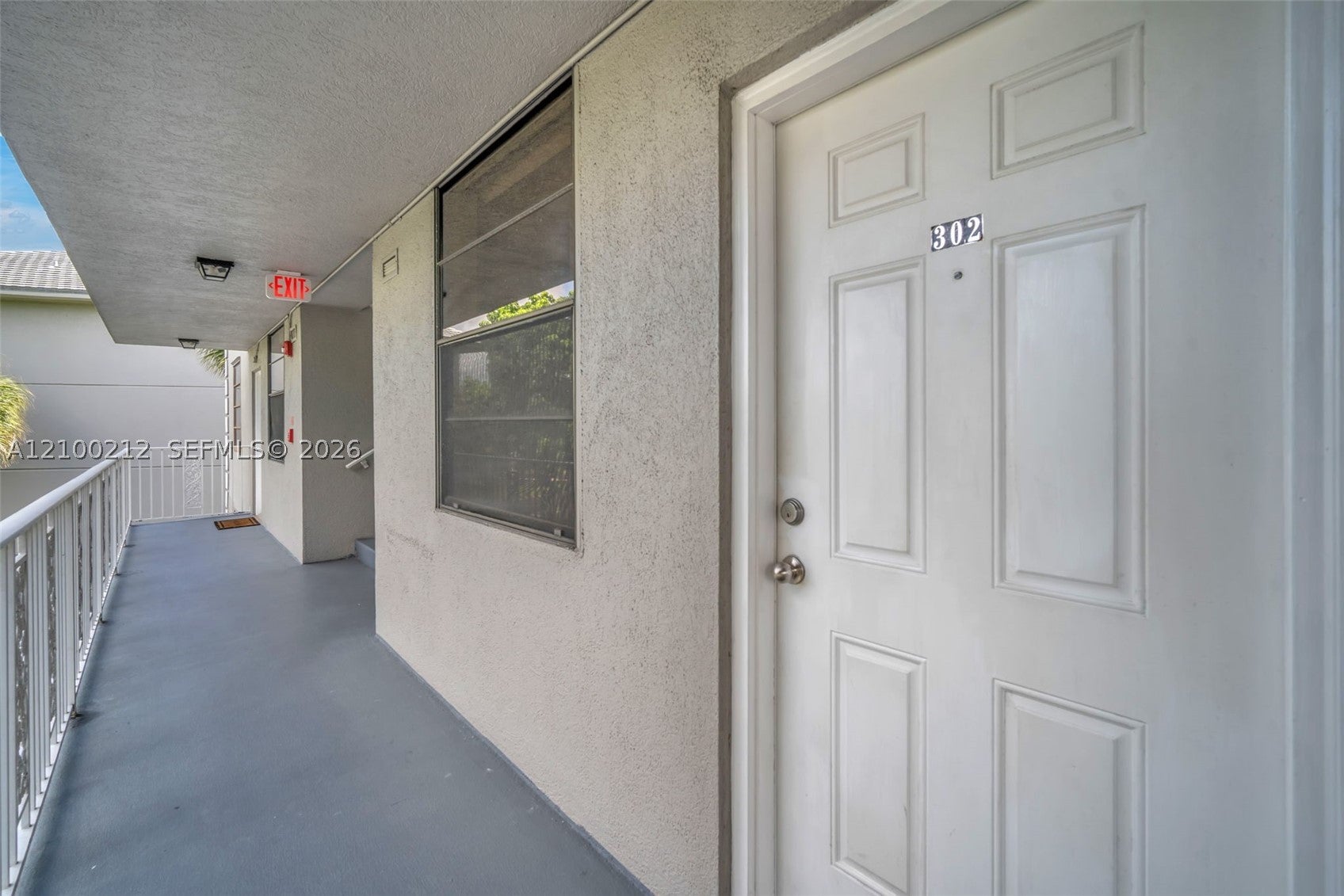 1530 Whitehall Dr 302