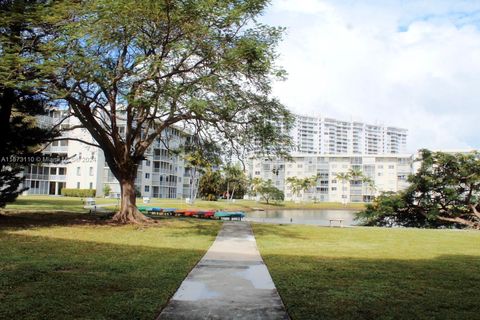 A home in Aventura