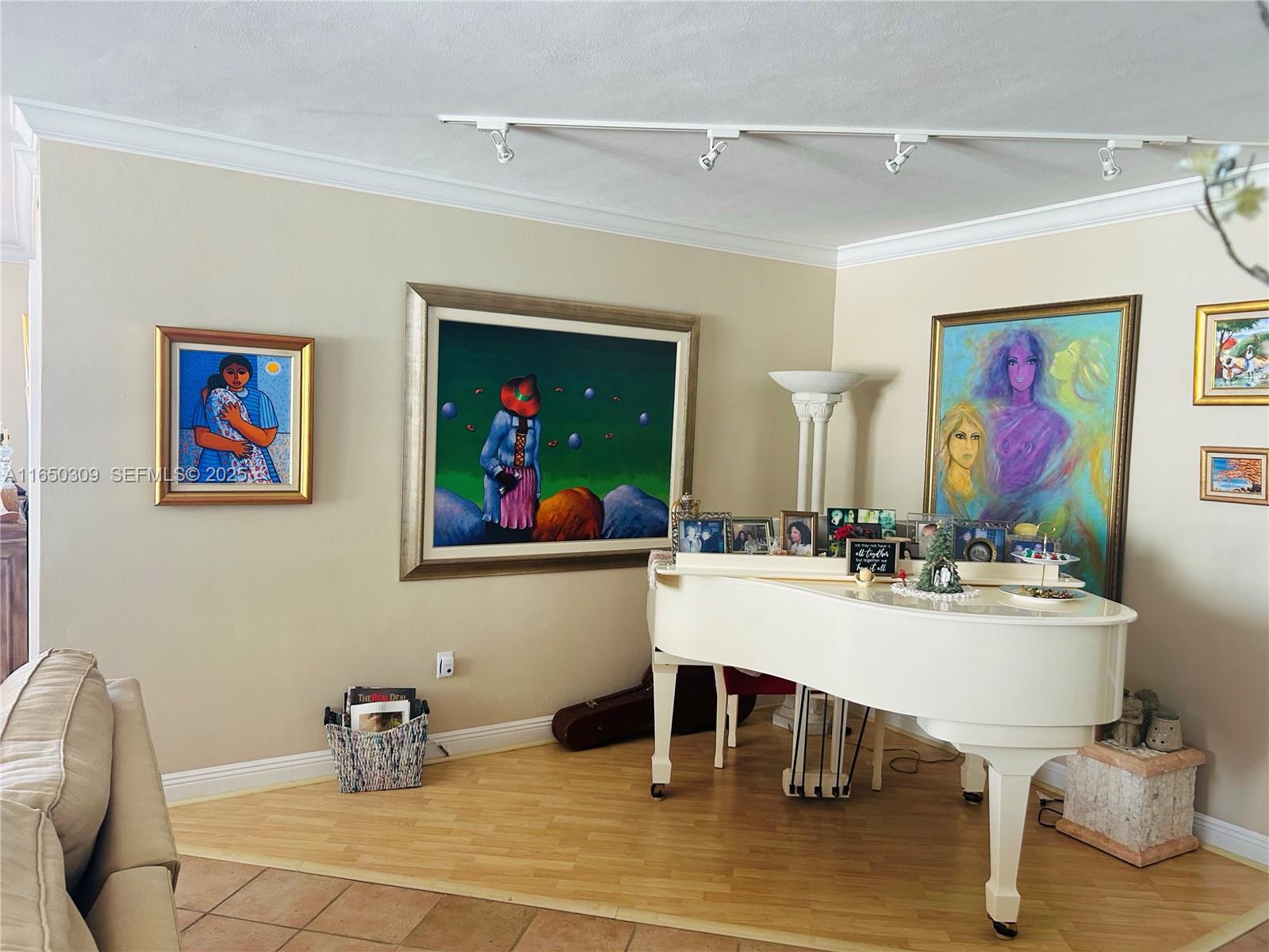 CORINTHIAN CONDO - Residential