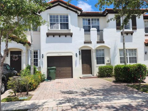 962 NE 29th Ter Homestead FL 33033