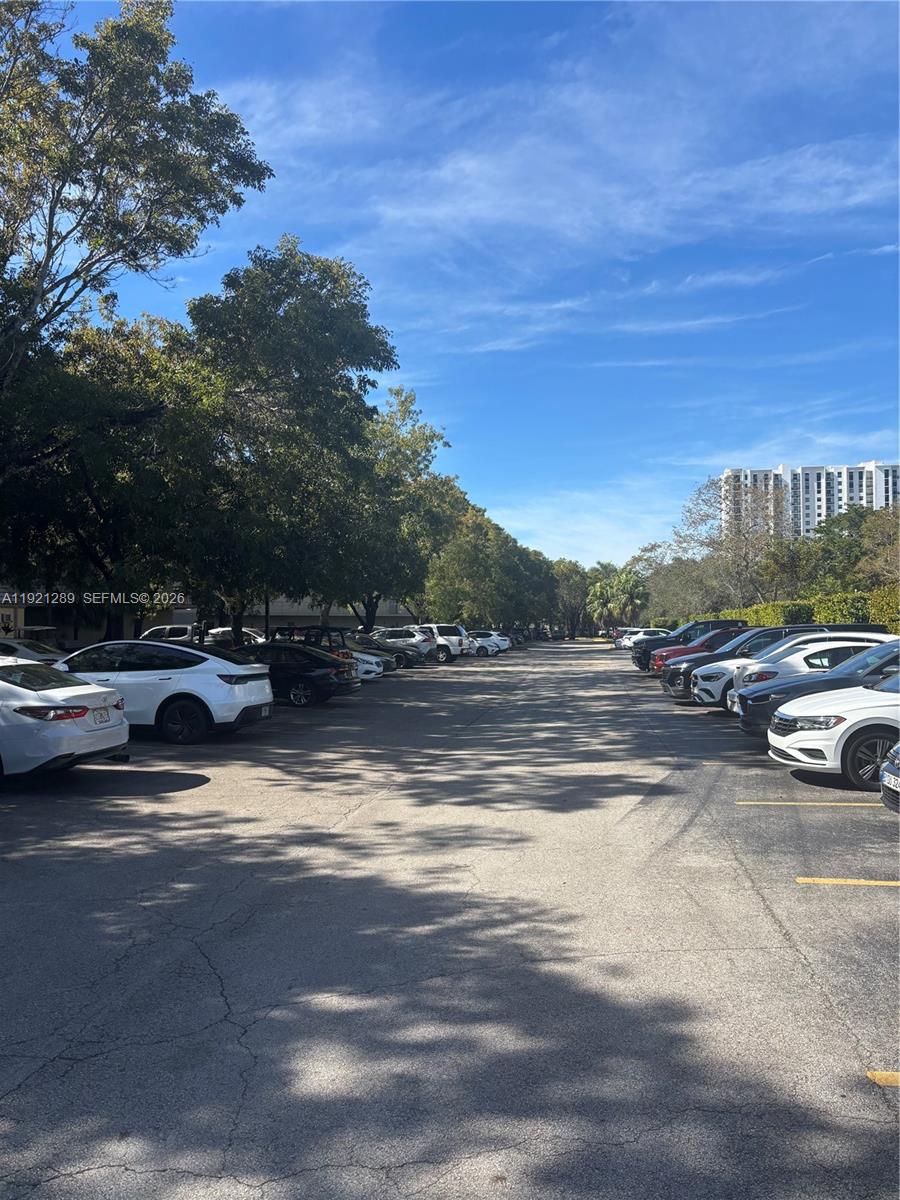 LAS VISTAS AT DORAL CONDO - Residential