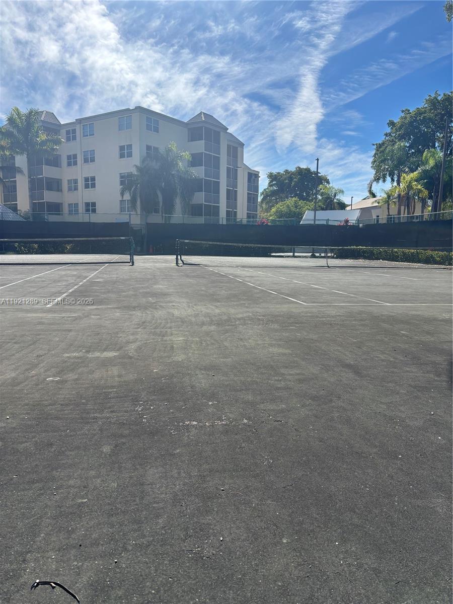 LAS VISTAS AT DORAL CONDO - Residential
