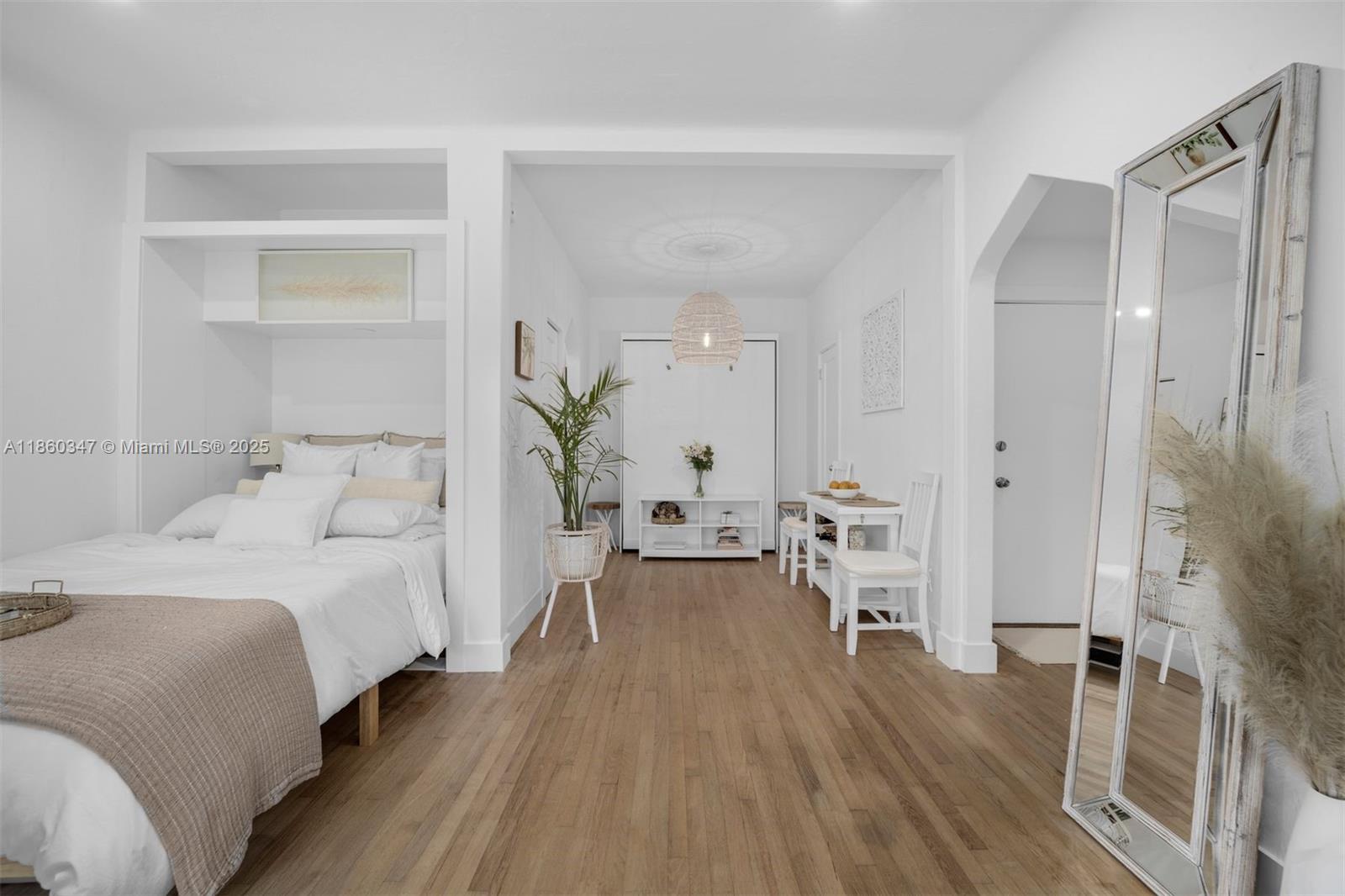 750 Espanola Way 6