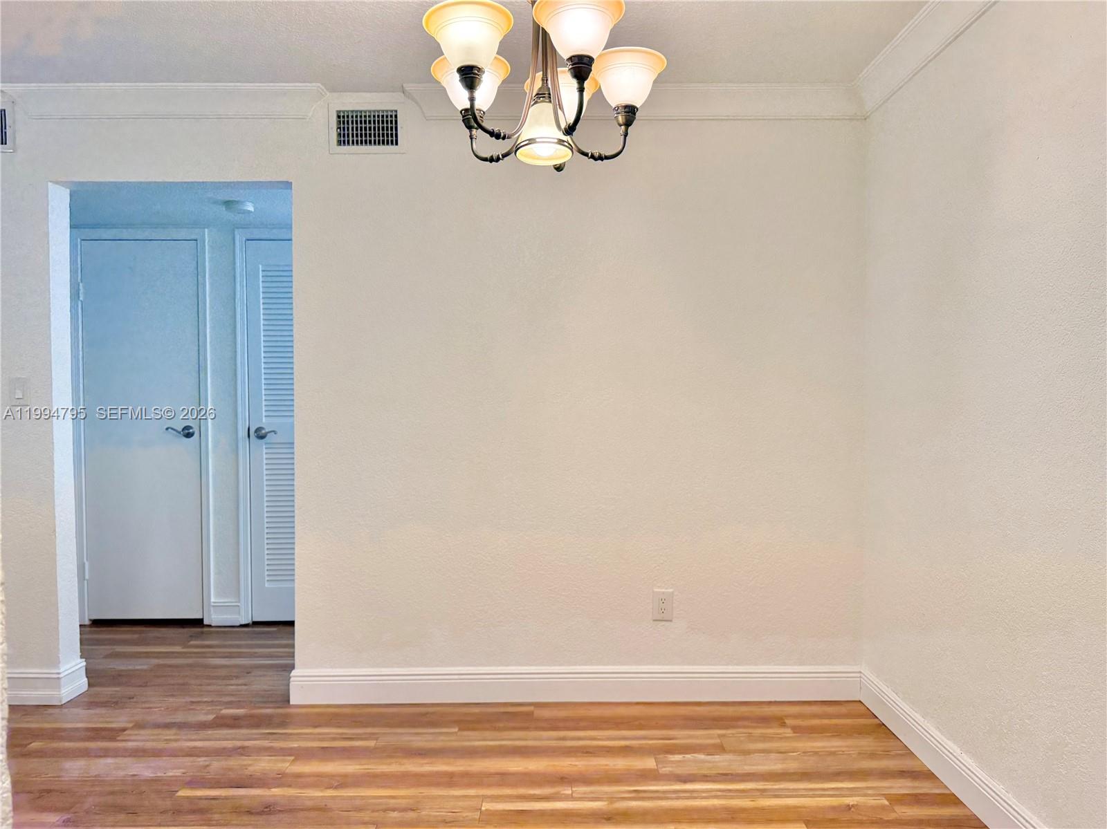 SAVANNAH AT RIVERSIDE CON - Residential