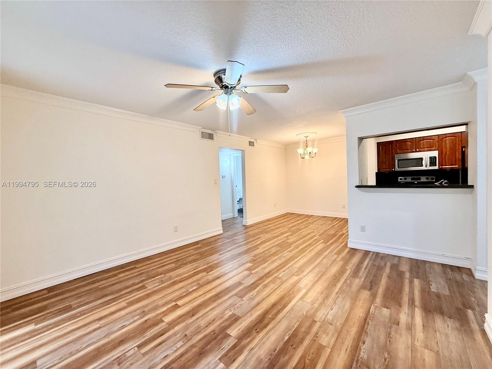 SAVANNAH AT RIVERSIDE CON - Residential