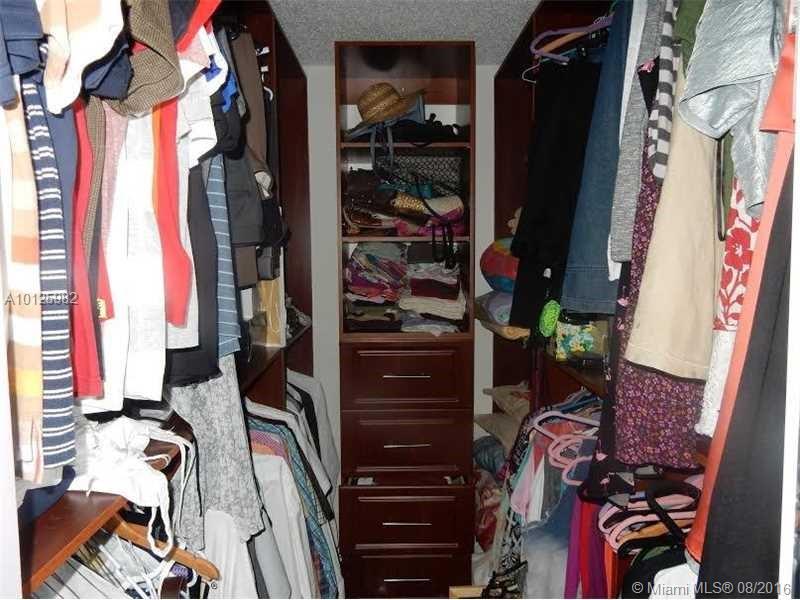 S & R OF INVERRARY PARCEL - Residential Lease