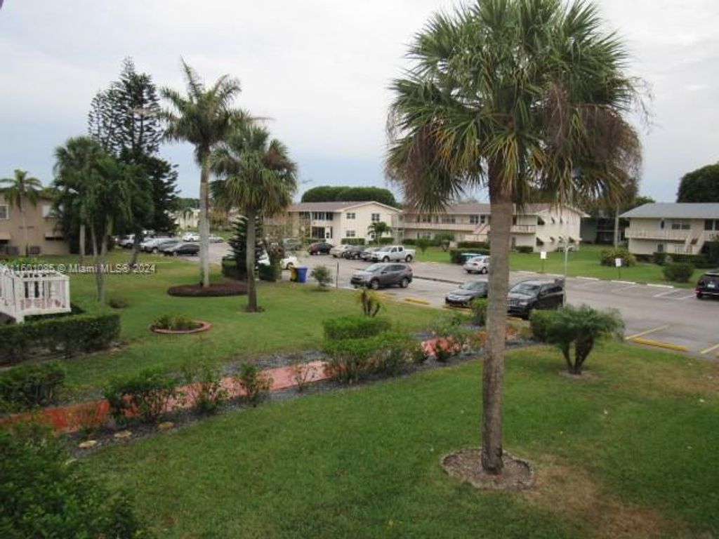 Photo of 264 Coventry K #264, West Palm Beach, FL 33417 (MLS # A11601085)