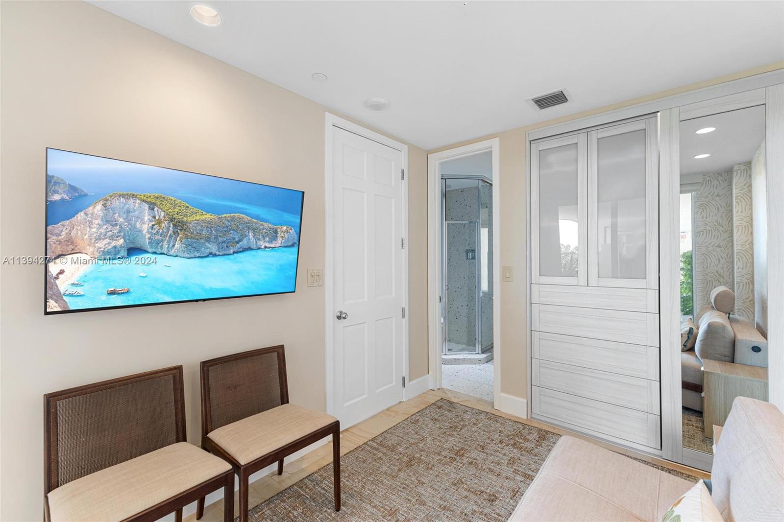 BAYVIEW FISHER ISL CONDO - Residential