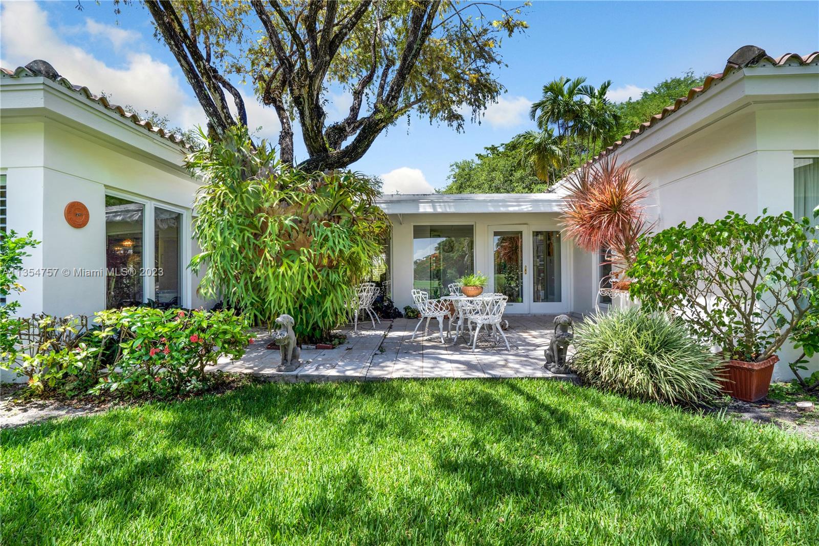 C GAB COUNTRY CLUB SEC 5 - Residential