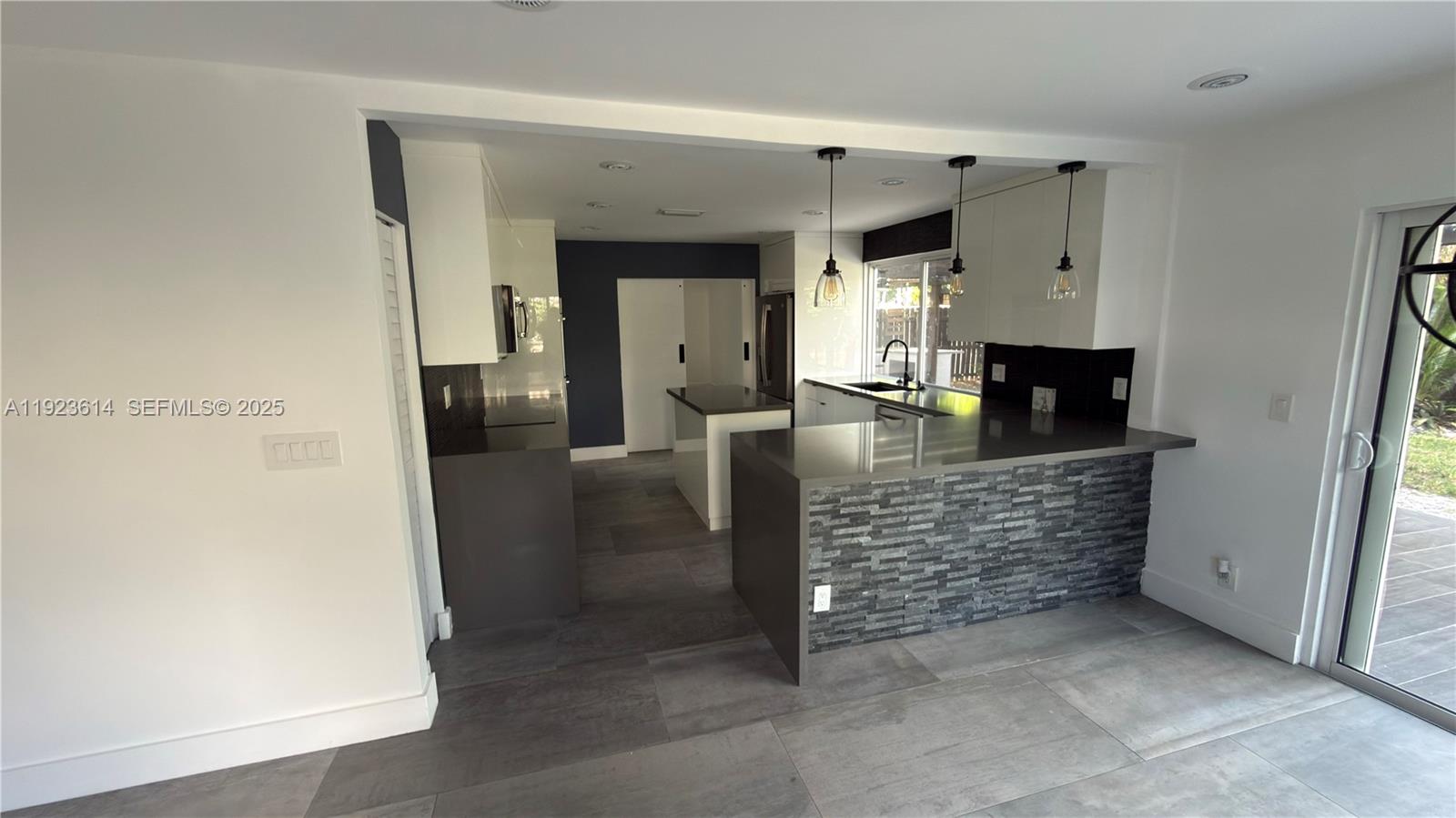 WEITZER SUB 1 - Residential Lease