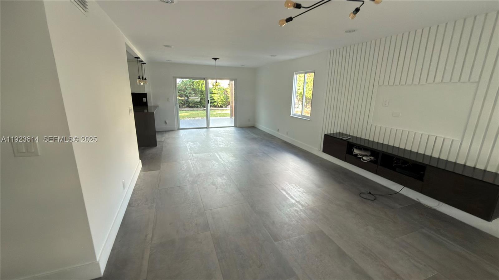 WEITZER SUB 1 - Residential Lease