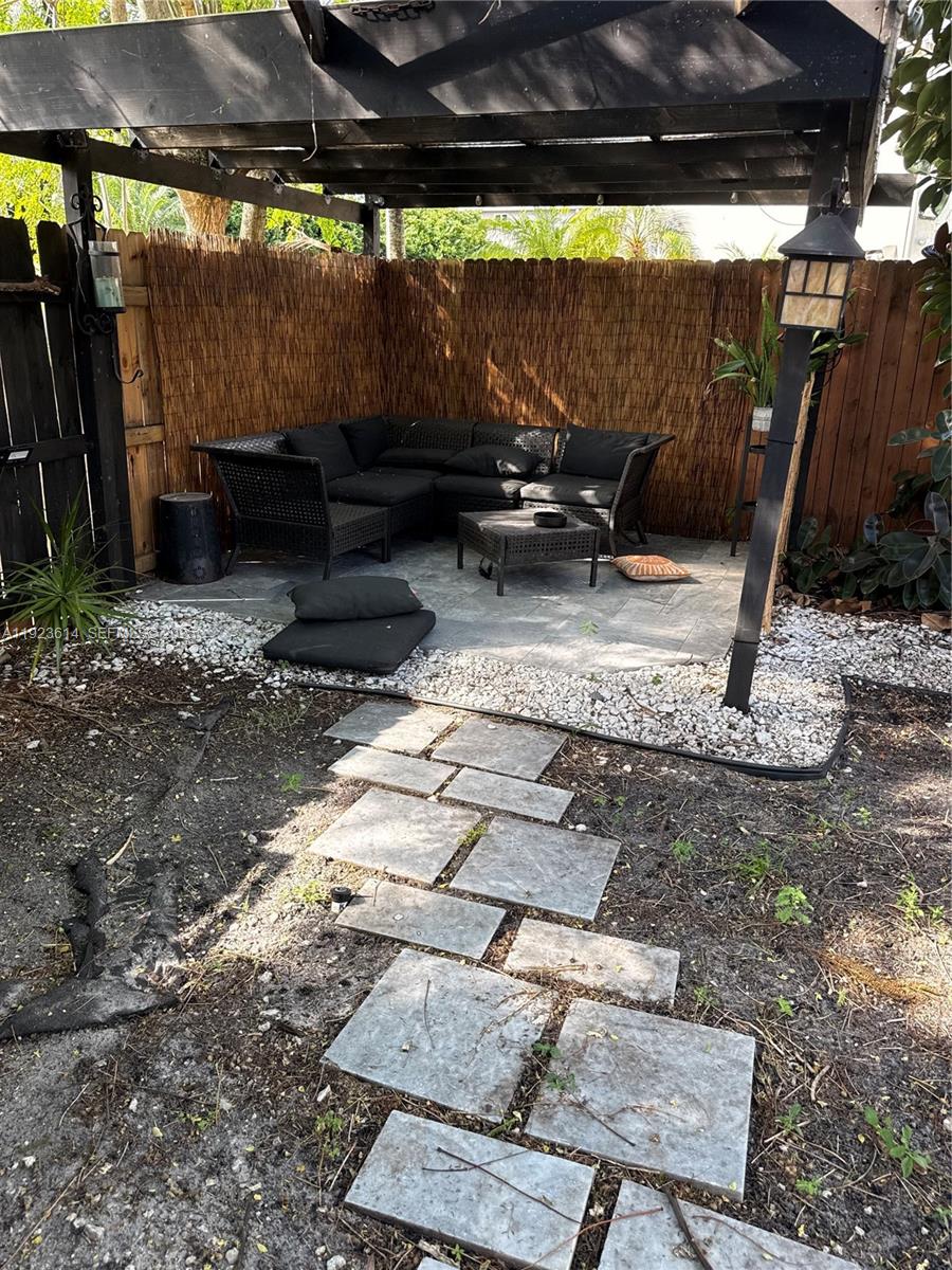 WEITZER SUB 1 - Residential Lease