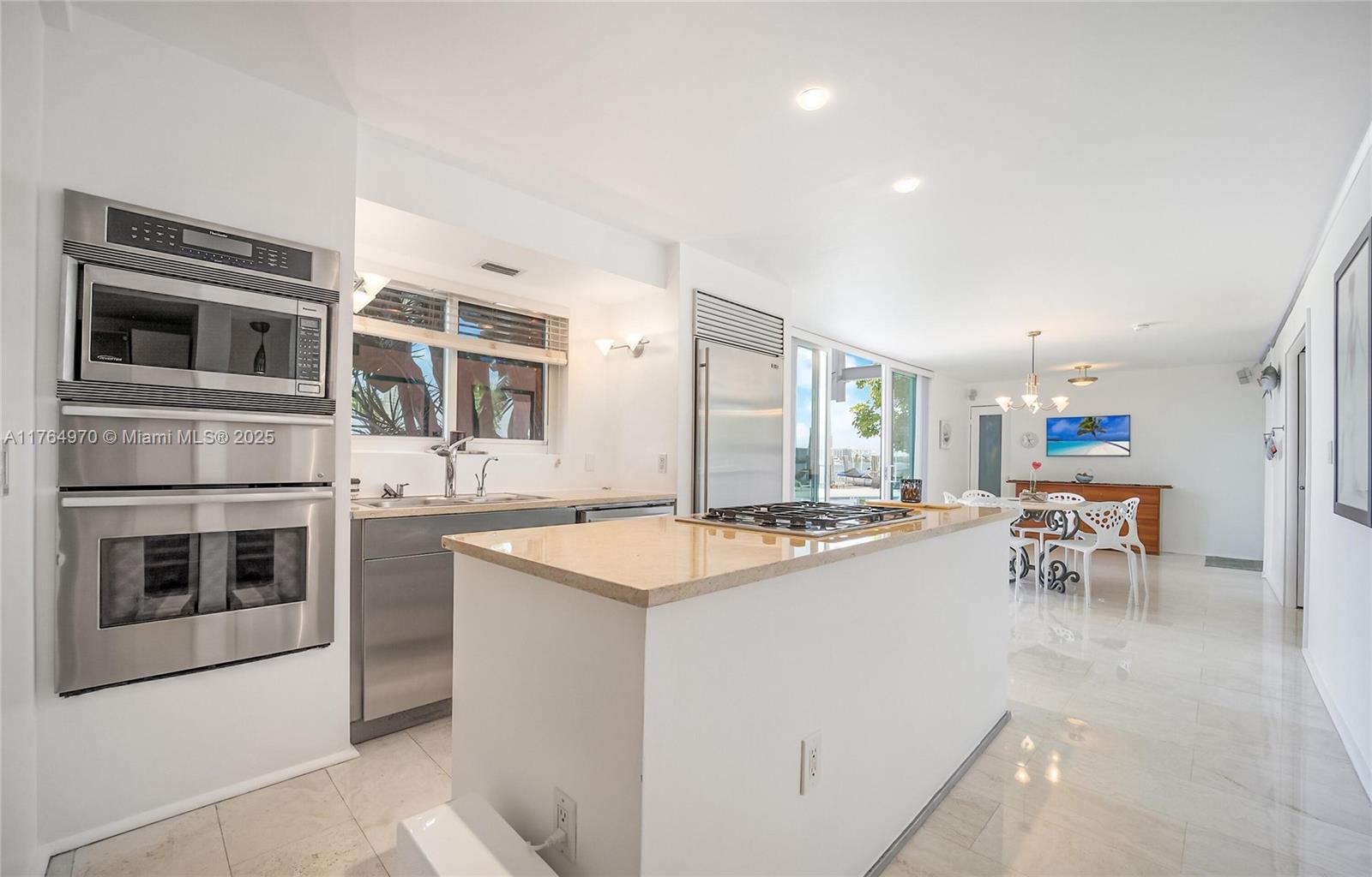 ISLAND CLUB OF SOUTH BEAC - Residential