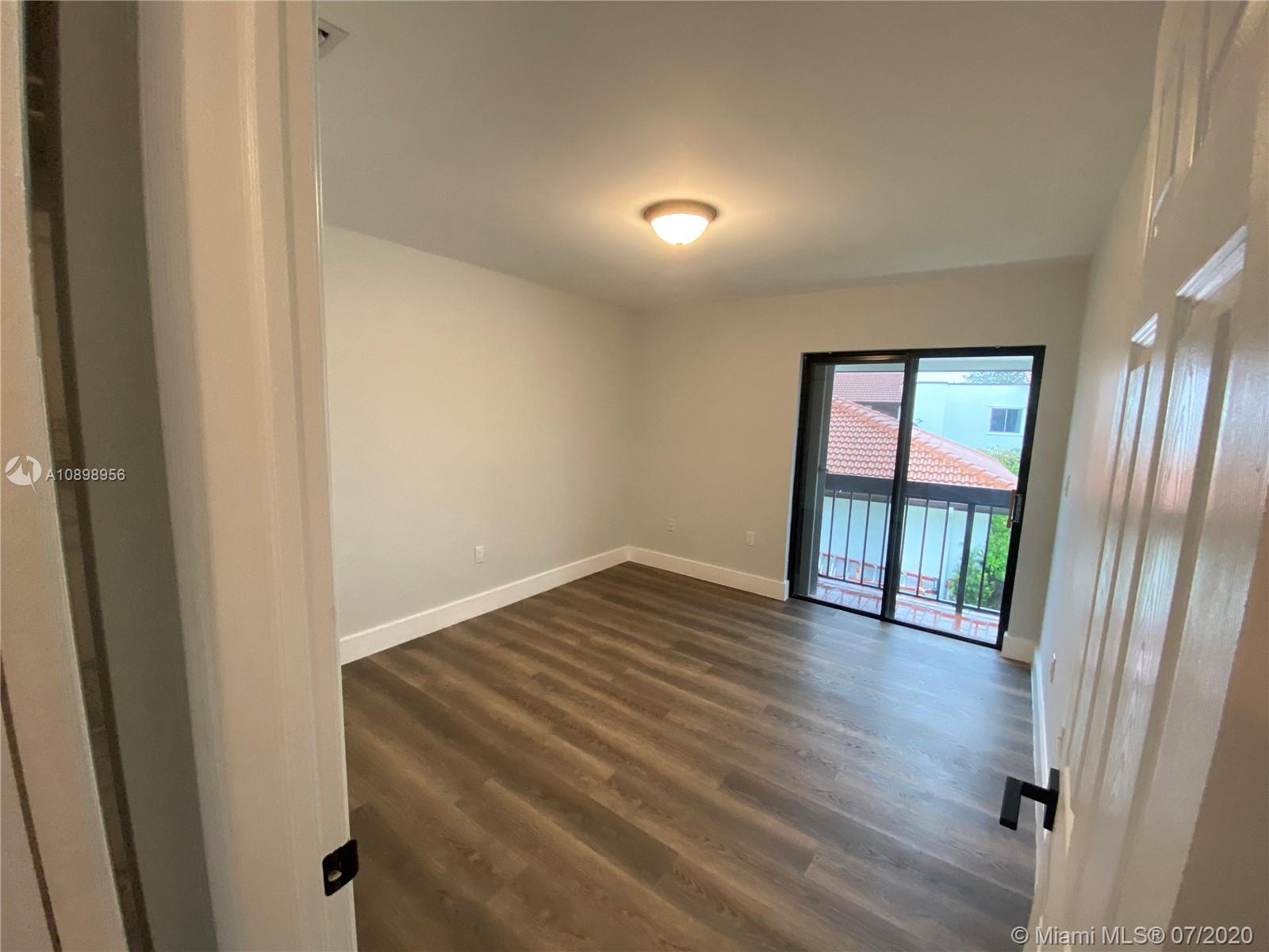 VILLA VENEZIA CONDO PH VI - Residential