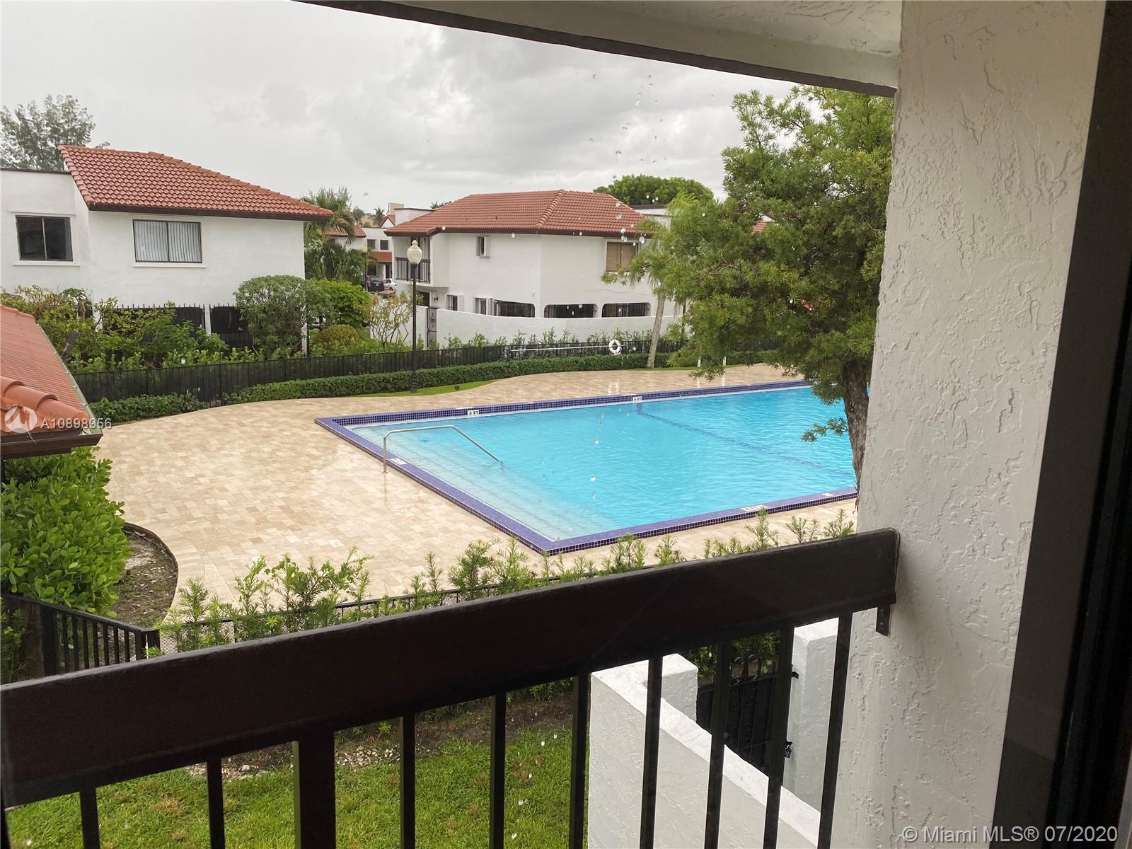 VILLA VENEZIA CONDO PH VI - Residential