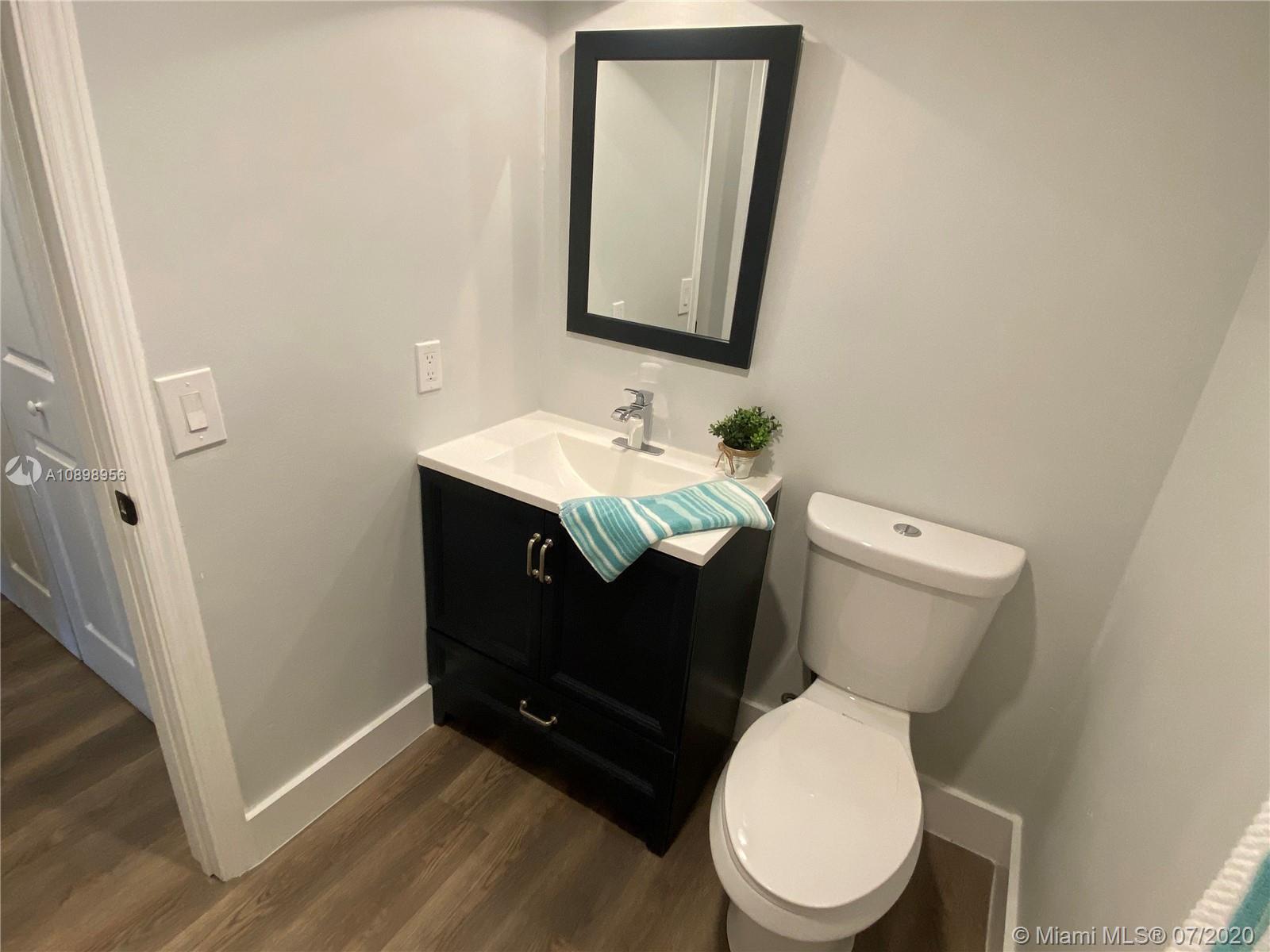 VILLA VENEZIA CONDO PH VI - Residential