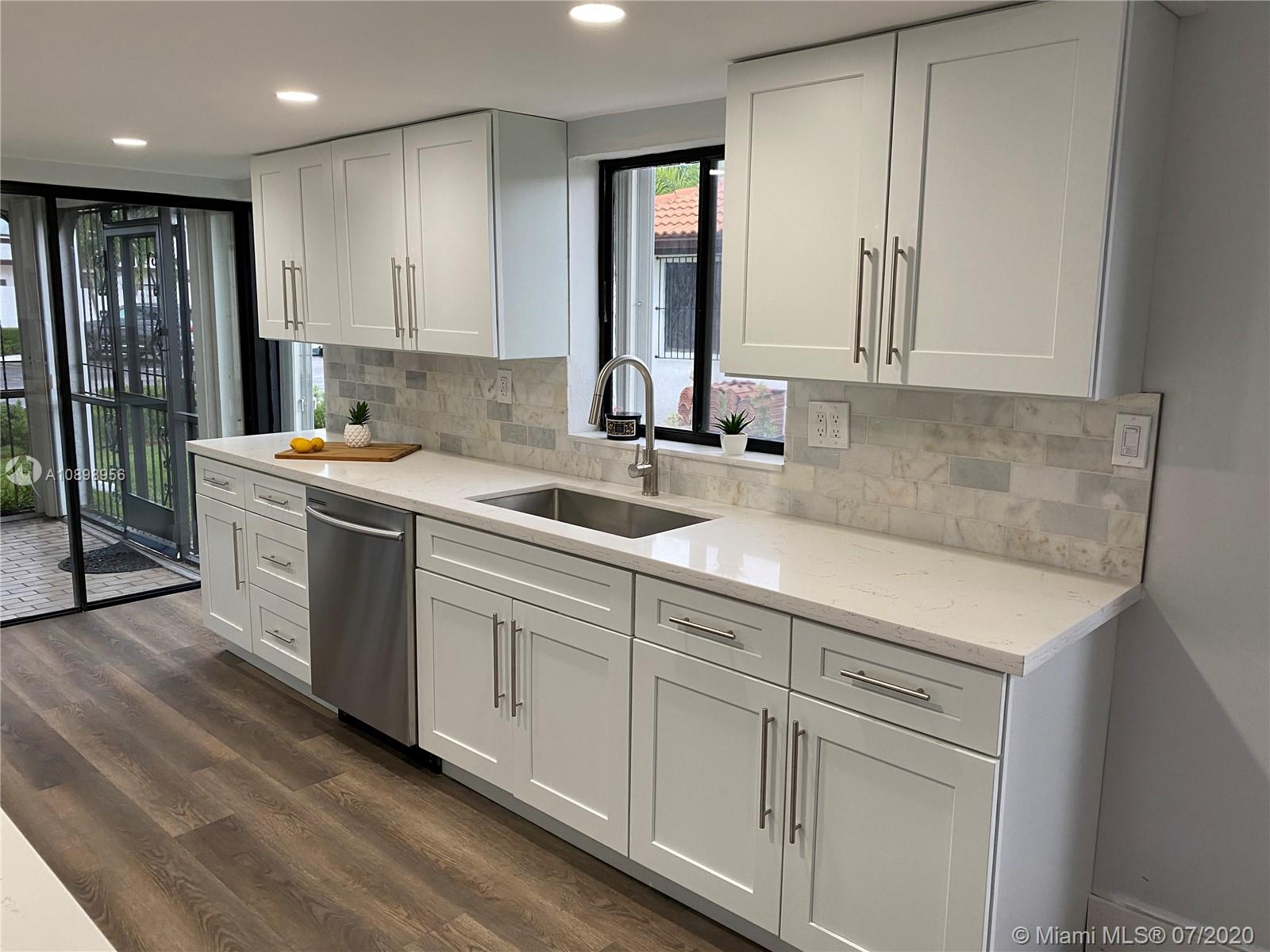 VILLA VENEZIA CONDO PH VI - Residential