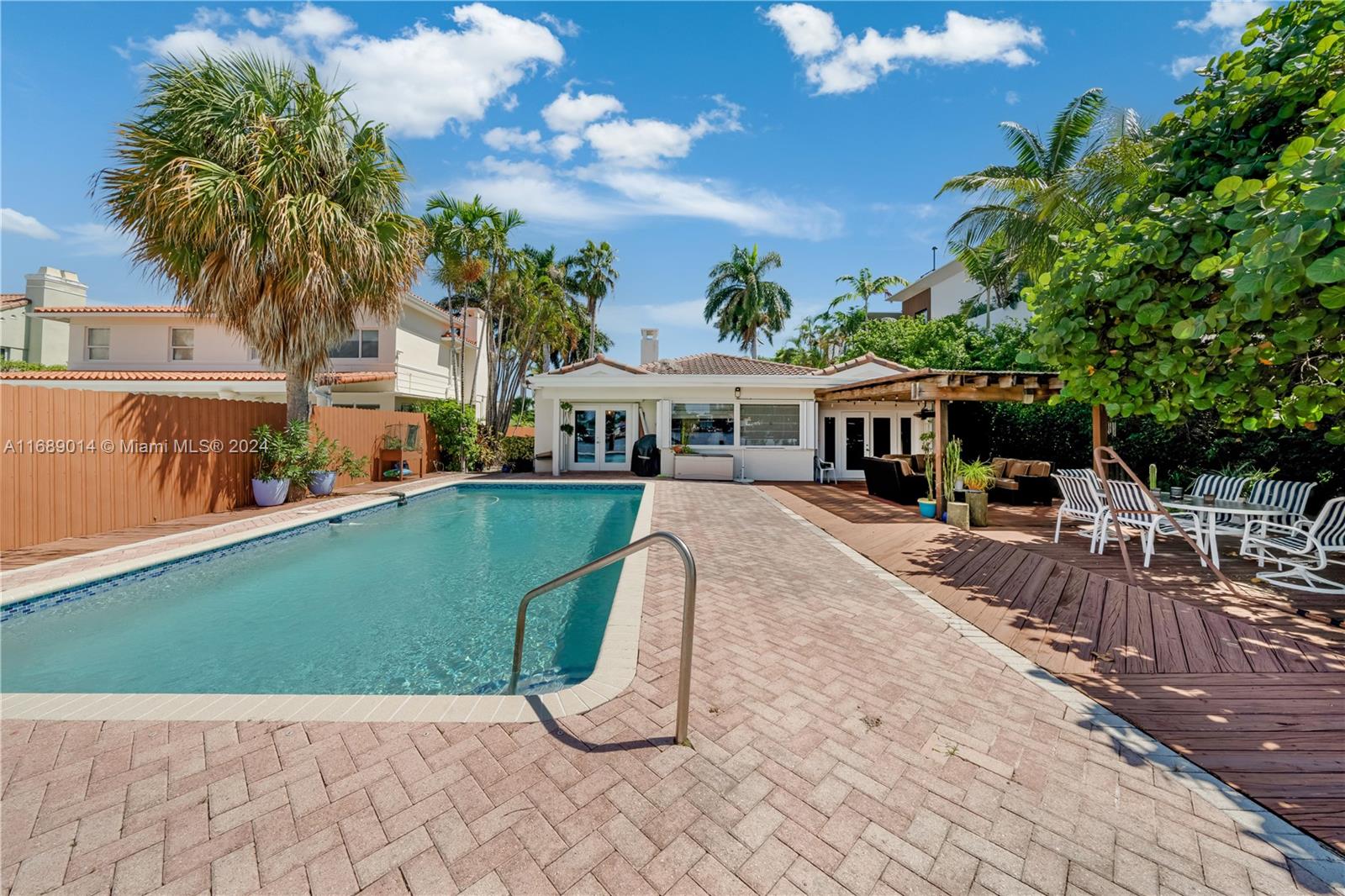 RIVO ALTO AMD - Residential