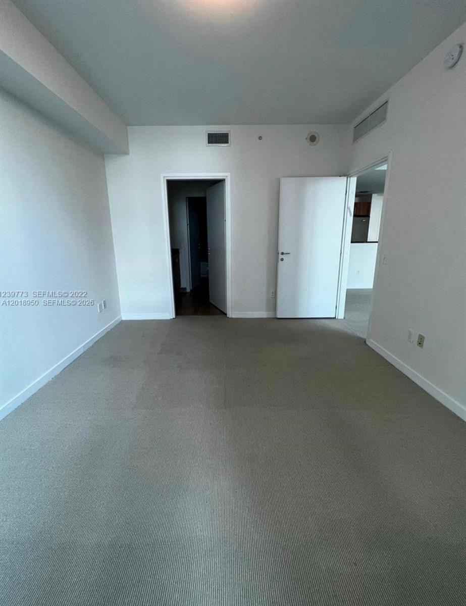 MET 1 CONDO - Residential