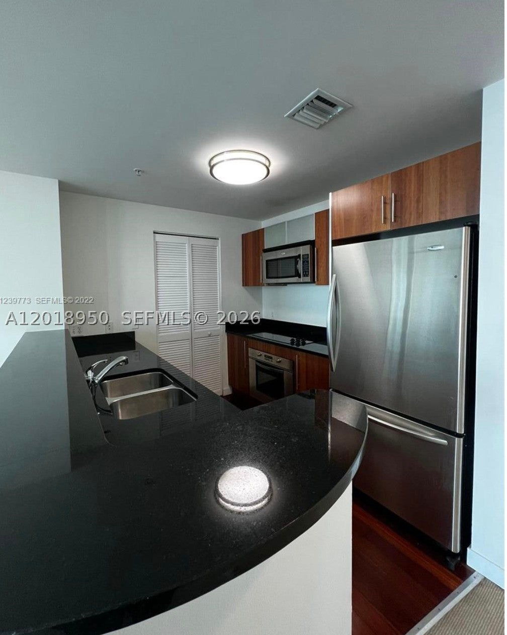 300 S Biscayne Blvd T-1606