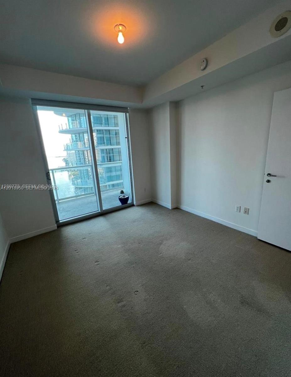 MET 1 CONDO - Residential