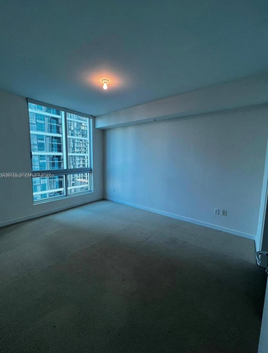 MET 1 CONDO - Residential