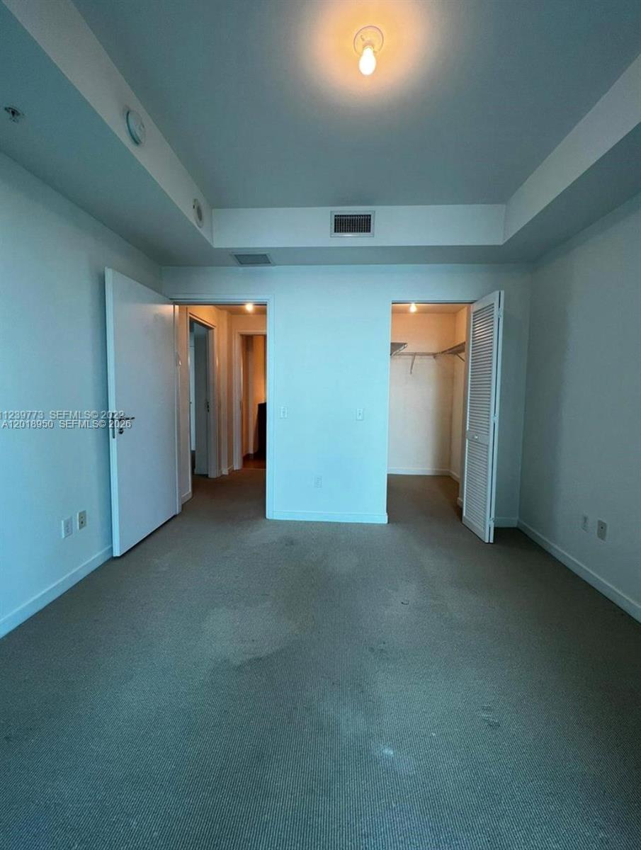MET 1 CONDO - Residential