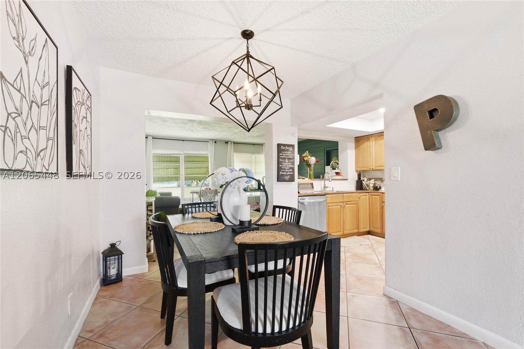 4916 NW 55th Ct