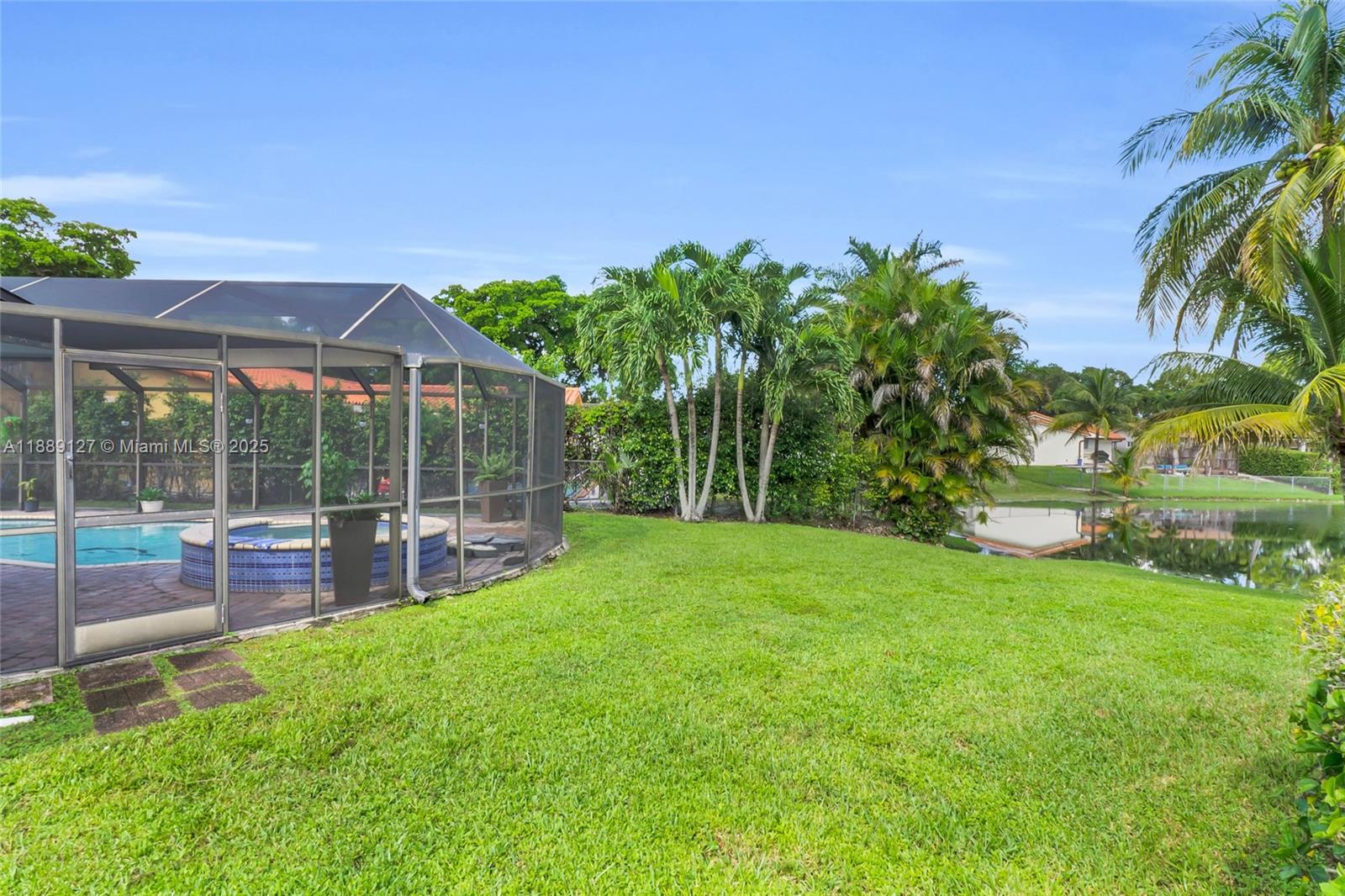 MIAMI LAKES SEC 6 - Residential