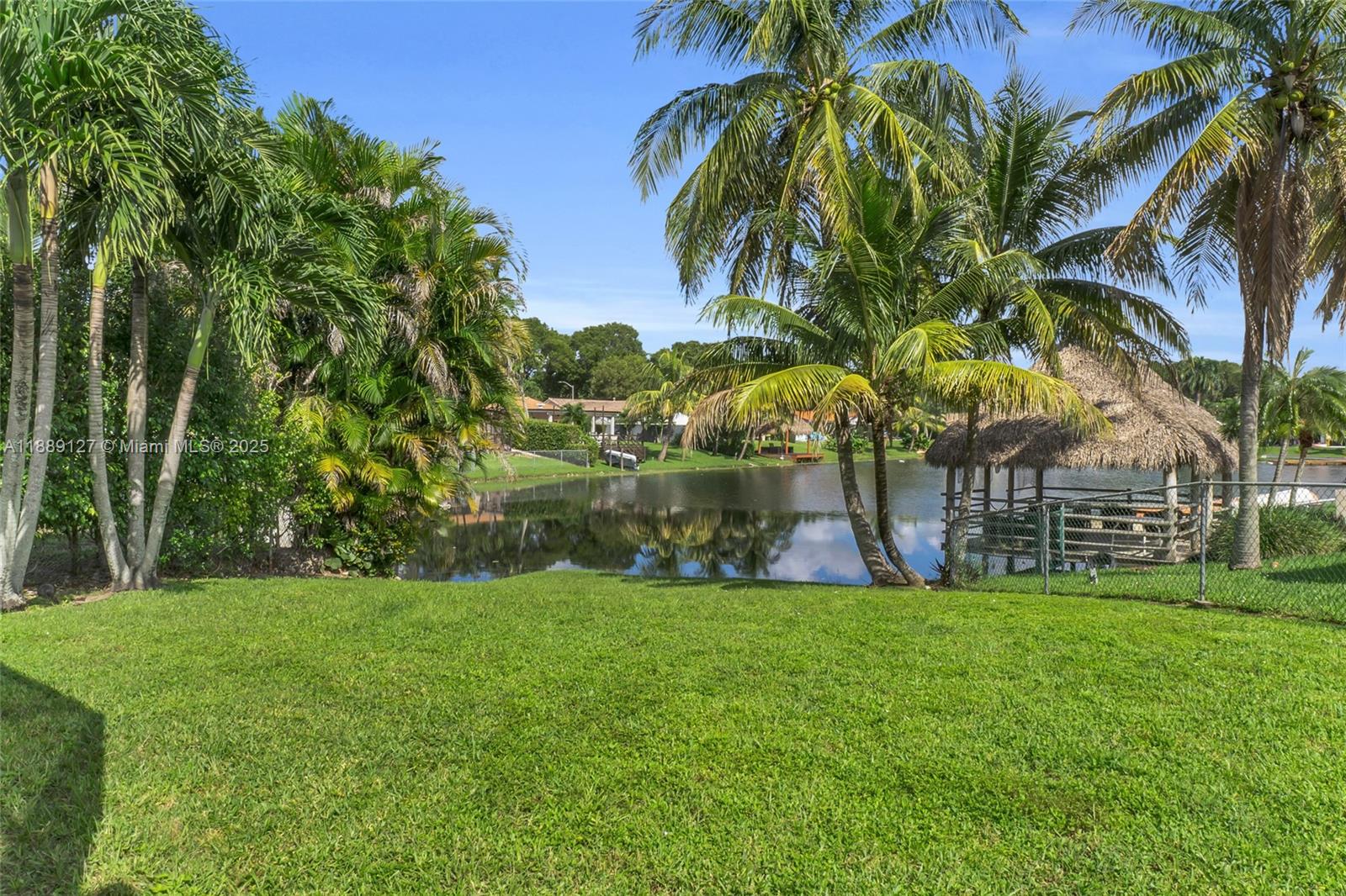 MIAMI LAKES SEC 6 - Residential
