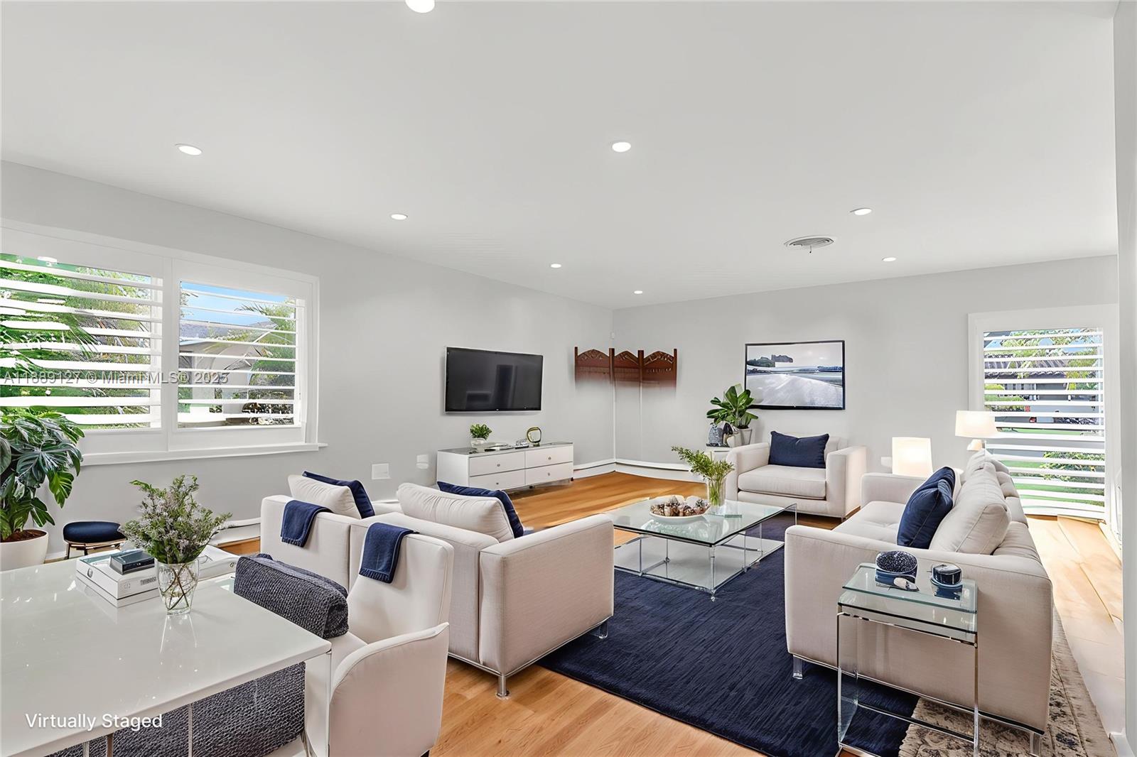 MIAMI LAKES SEC 6 - Residential