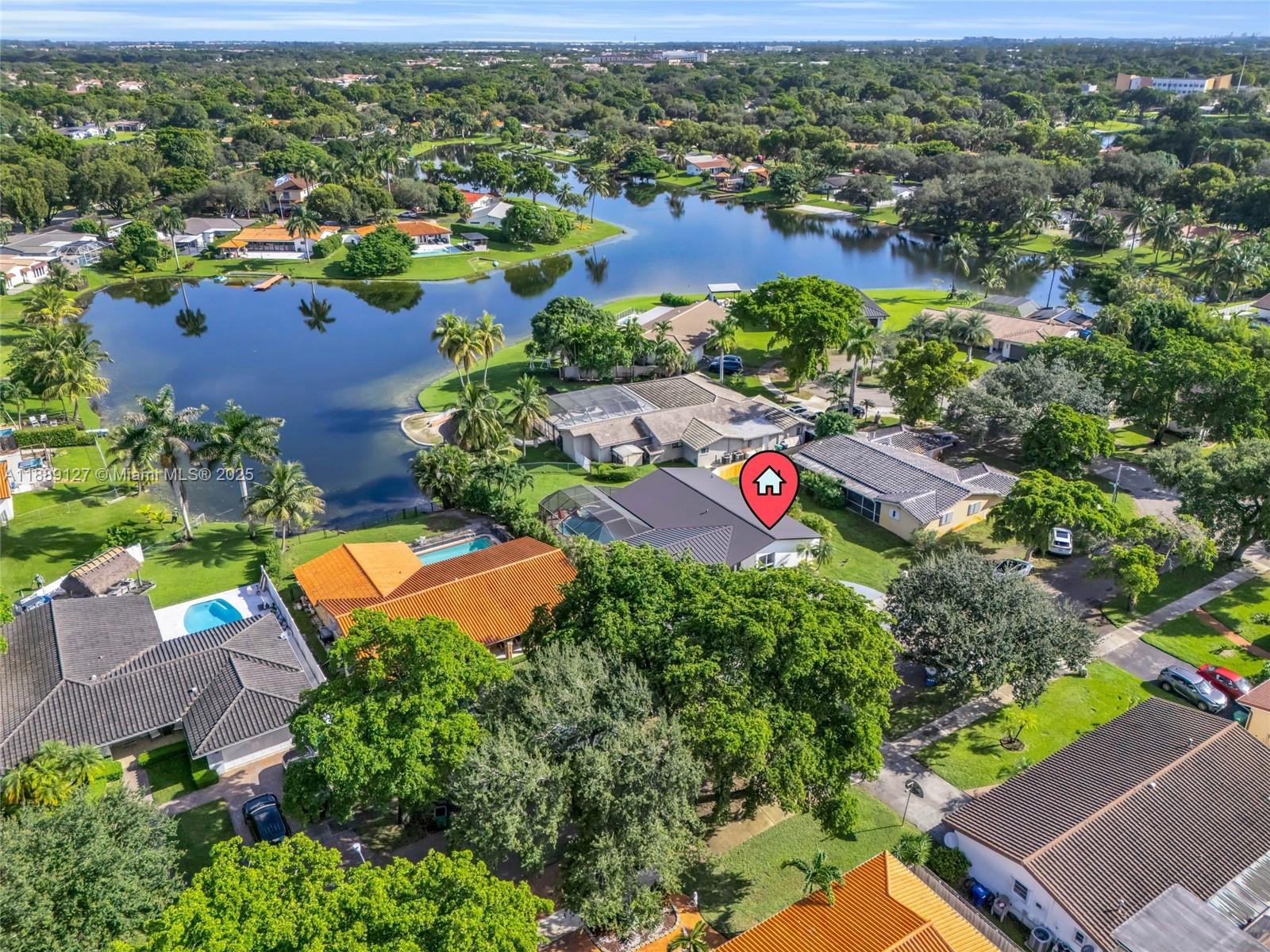MIAMI LAKES SEC 6 - Residential