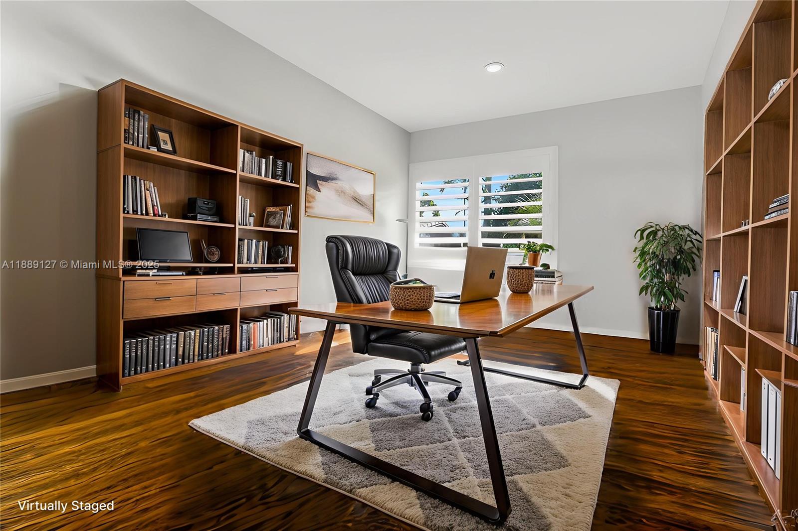 MIAMI LAKES SEC 6 - Residential
