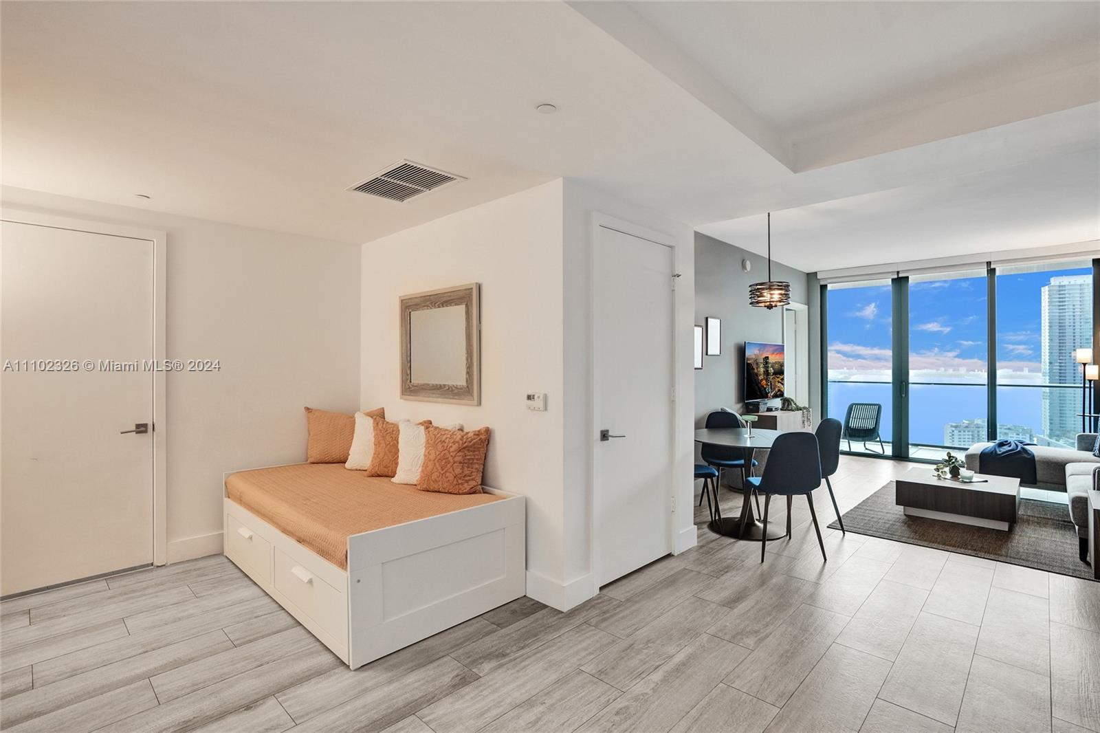 3401 MIDTOWN CONDO - Residential Lease