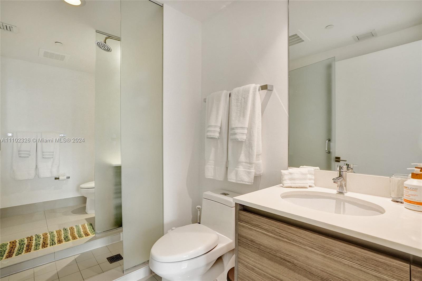 3401 MIDTOWN CONDO - Residential Lease