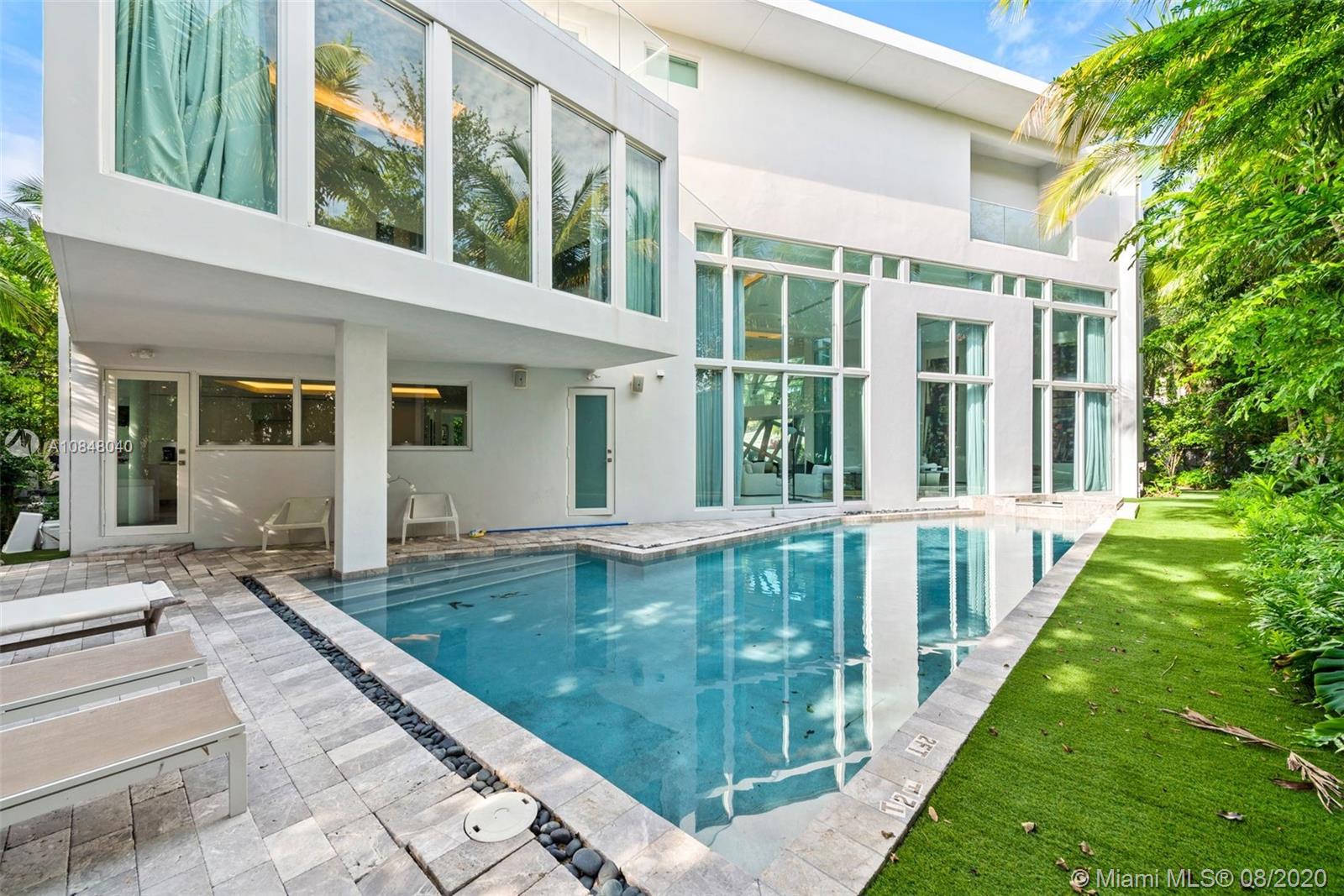 GOLDEN BEACH SEC B - Residential