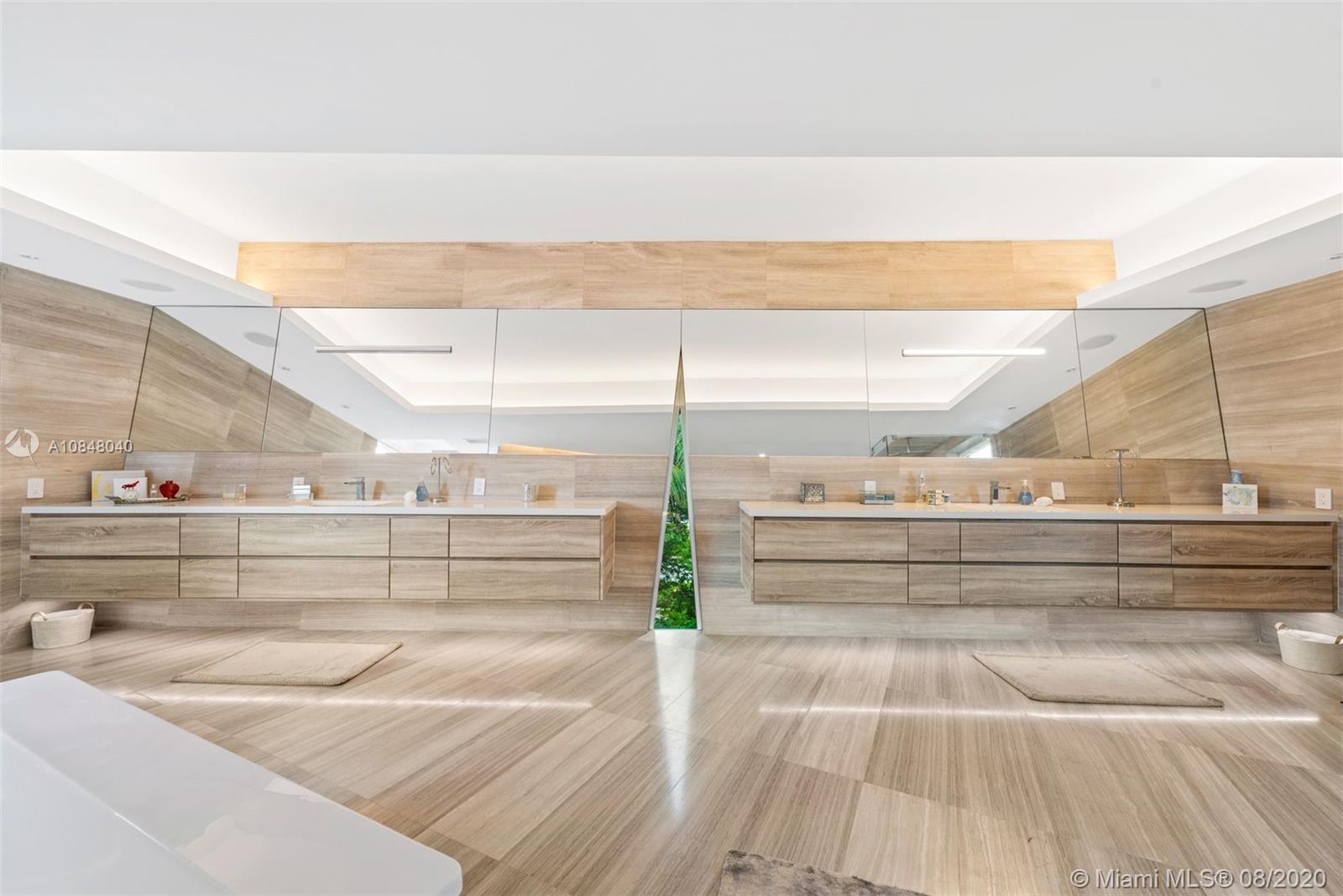 GOLDEN BEACH SEC B - Residential