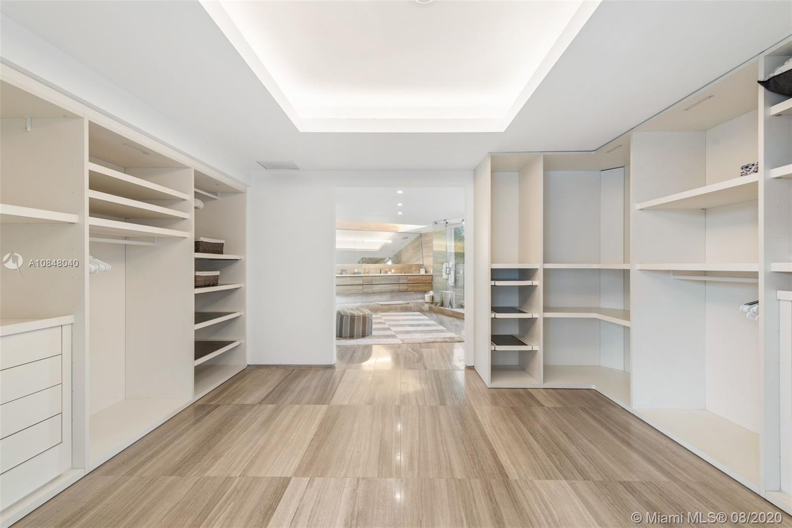 GOLDEN BEACH SEC B - Residential